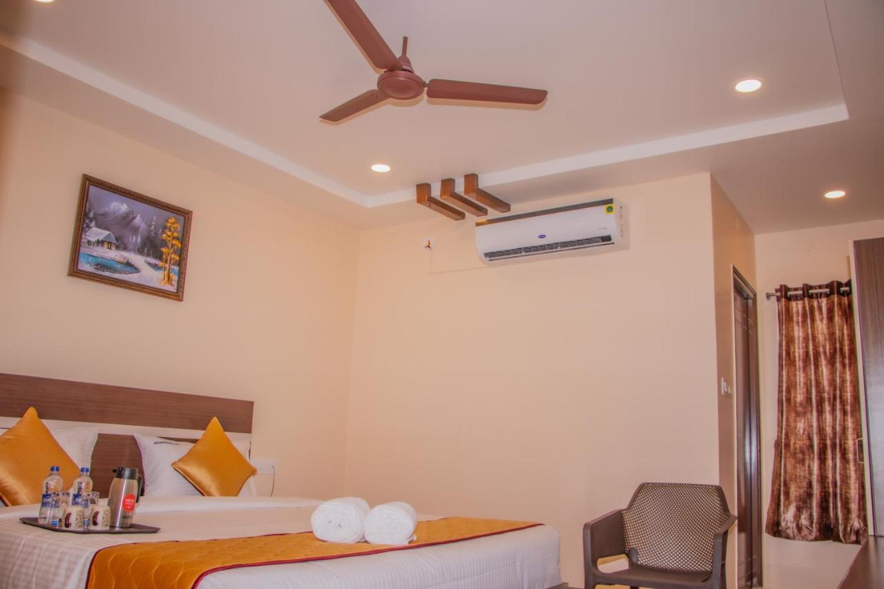 Hotel Mountview Comforts Tirupati Eksteriør bilde