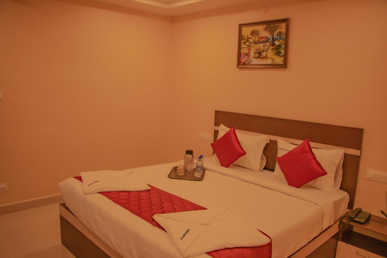 Hotel Mountview Comforts Tirupati Eksteriør bilde