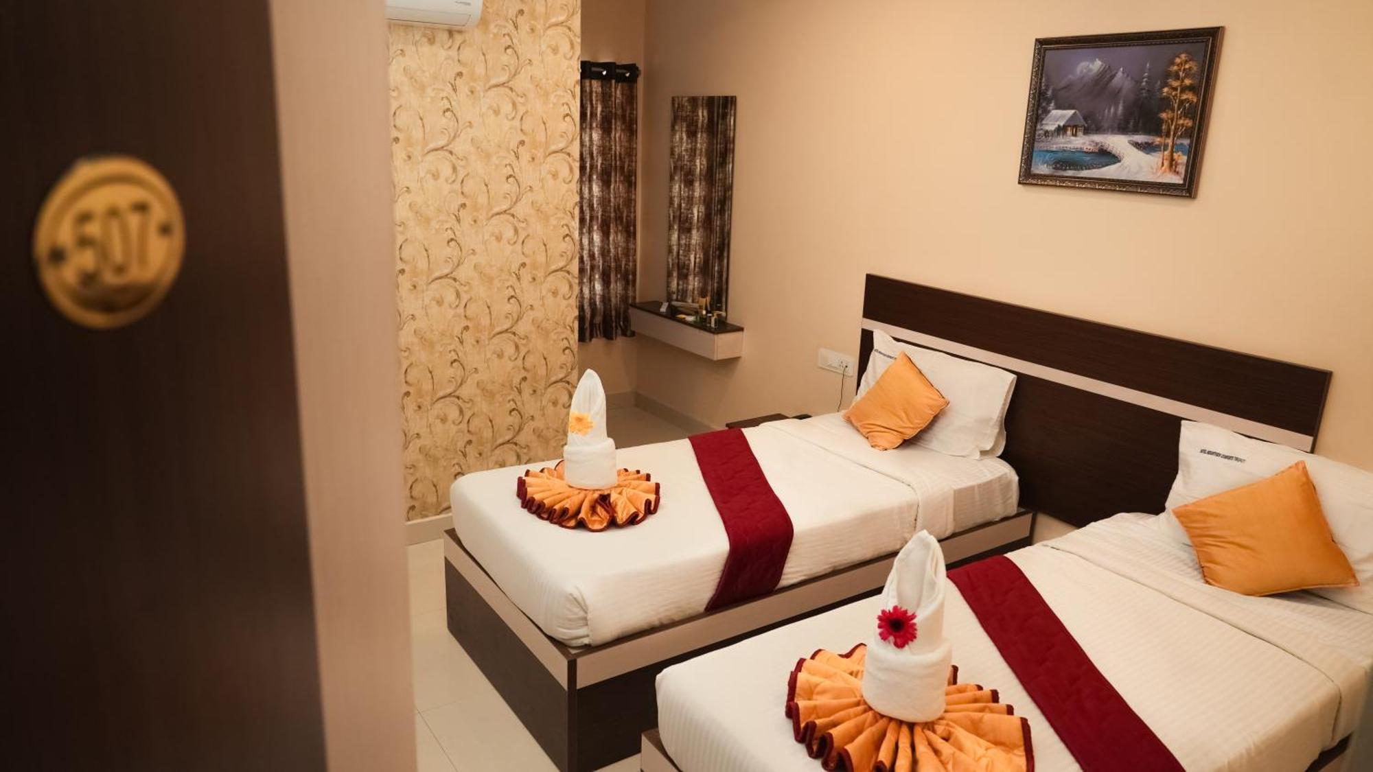 Hotel Mountview Comforts Tirupati Eksteriør bilde