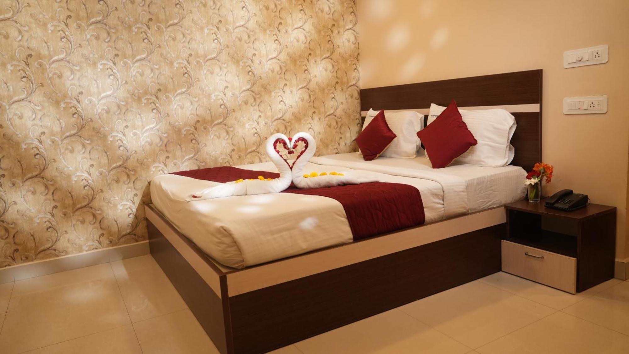Hotel Mountview Comforts Tirupati Eksteriør bilde