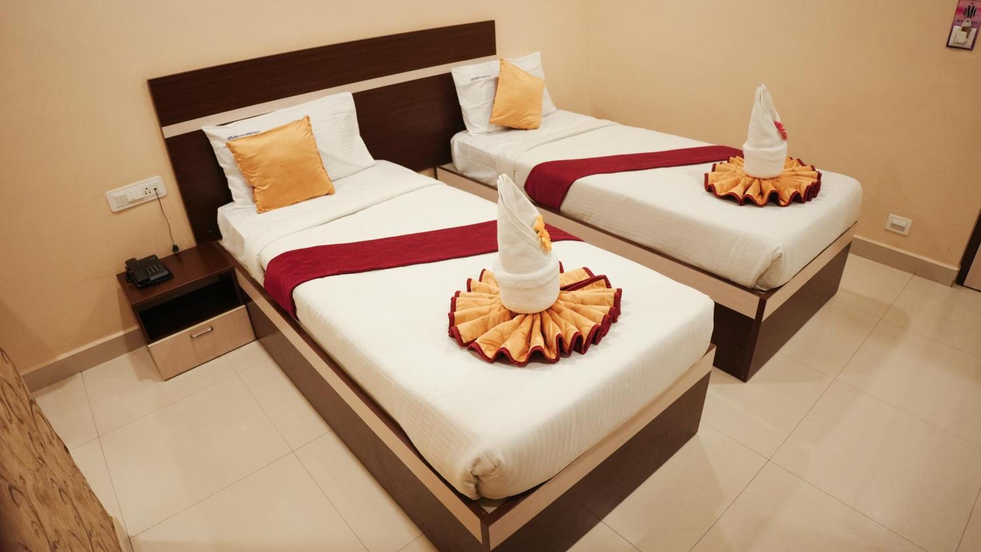 Hotel Mountview Comforts Tirupati Eksteriør bilde