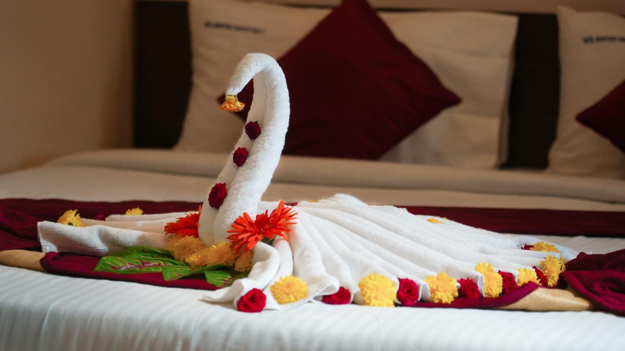 Hotel Mountview Comforts Tirupati Eksteriør bilde
