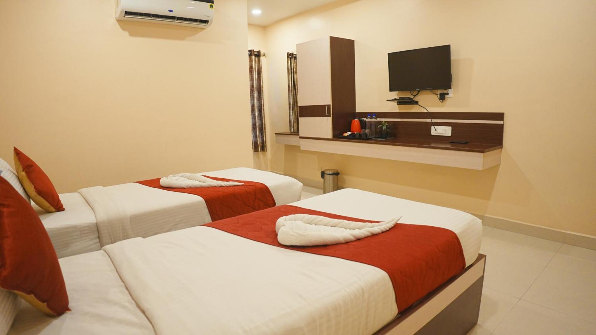Hotel Mountview Comforts Tirupati Eksteriør bilde